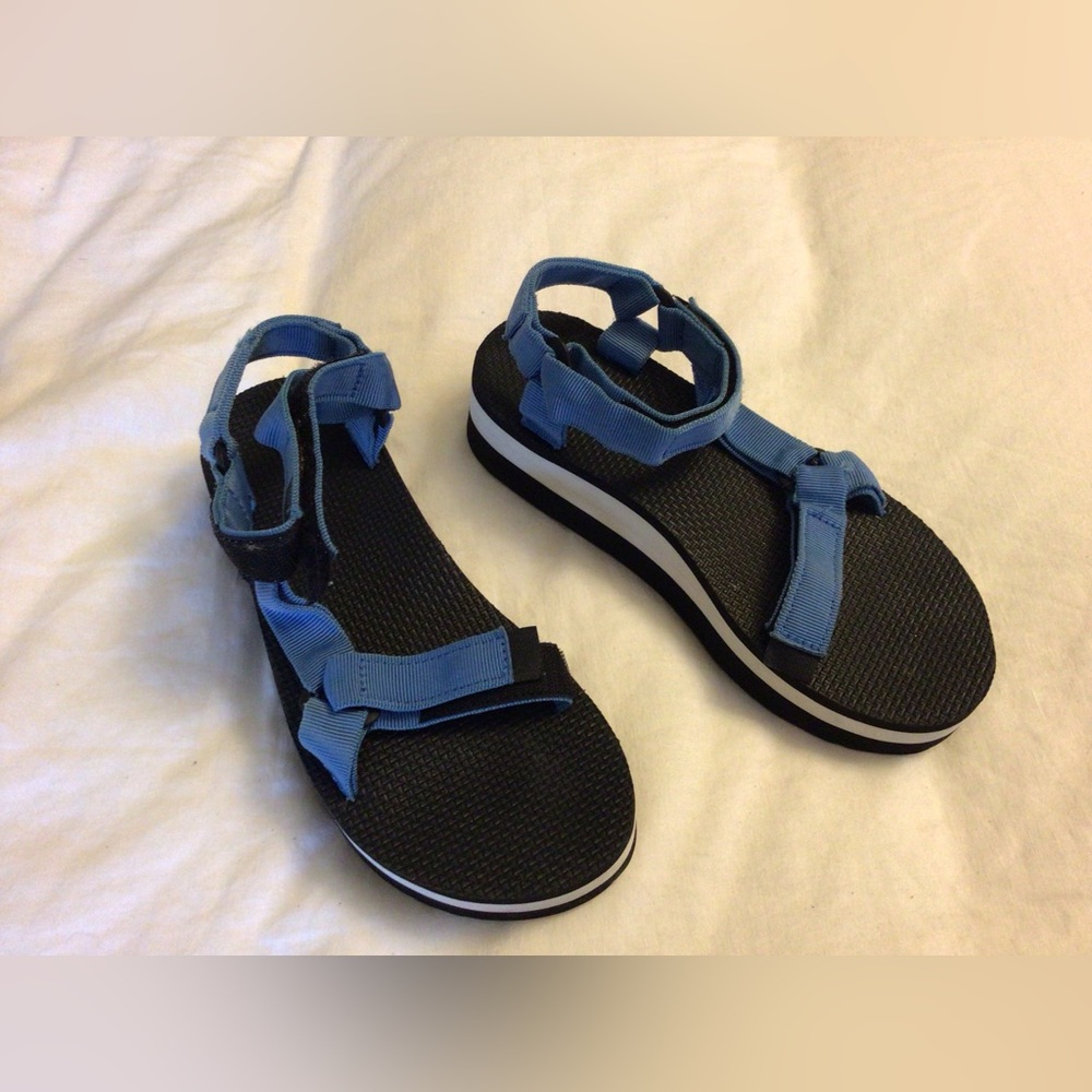 Teva Flatform Universal Sandals High Platform Blue Strap Foam Women size 8